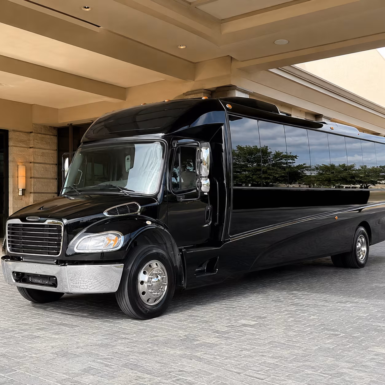 fargo 28 passenger minibus
