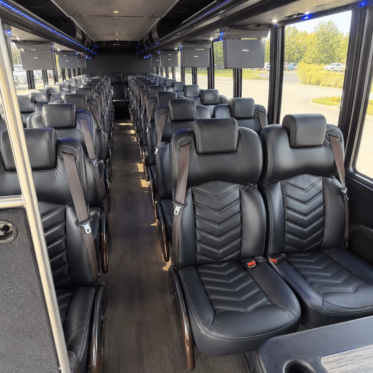 minibus rentals for small group wine tours in the fargo moorhead metro